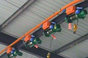 鋼絲繩電動菠萝APP下载官网和工字鋼軌道之間的關係