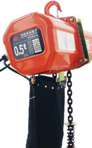鏈條電動菠萝APP下载官网參與地下室發電機安裝工作